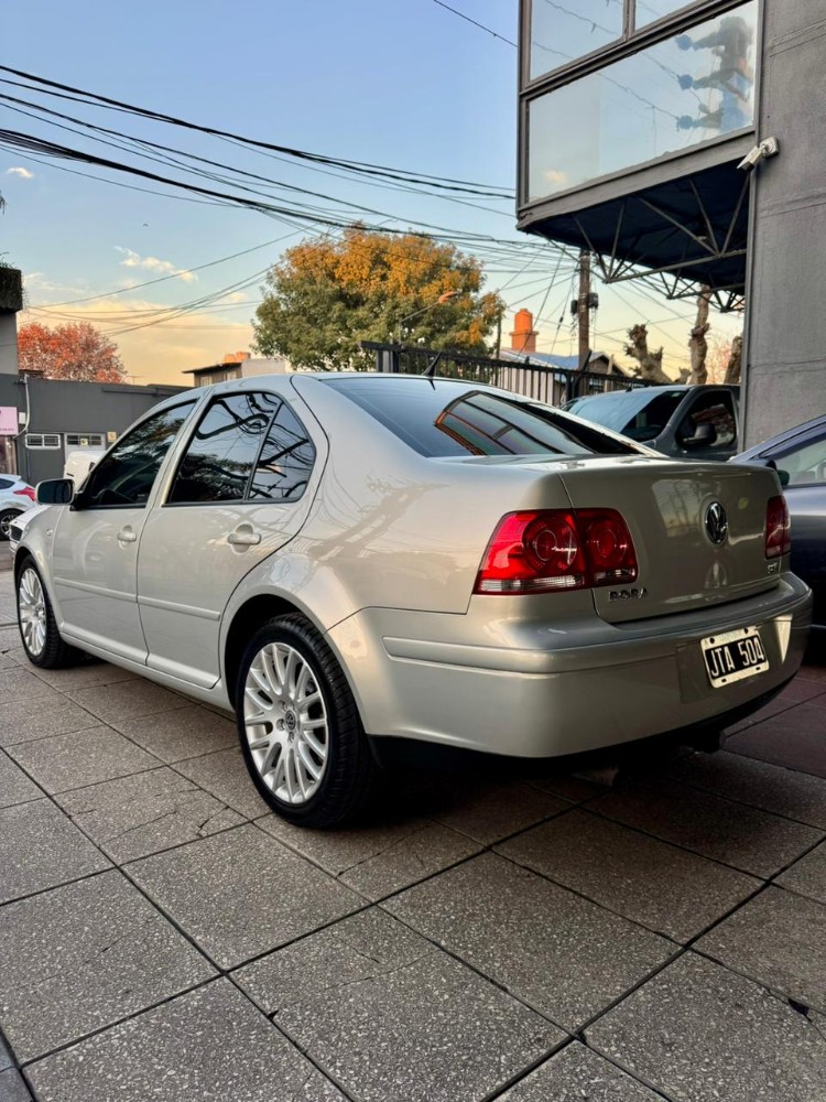 Volkswagen Bora Highline — foto 7